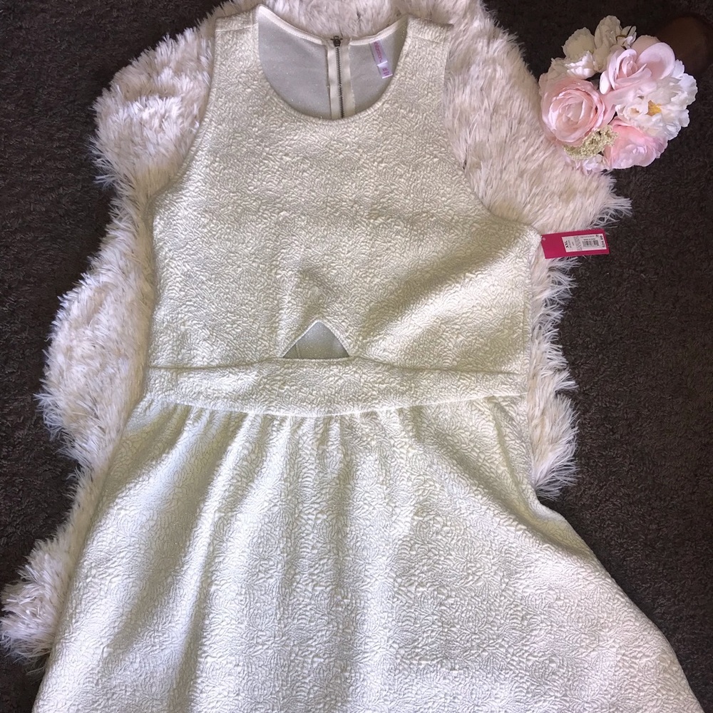 Xhilaration white dress